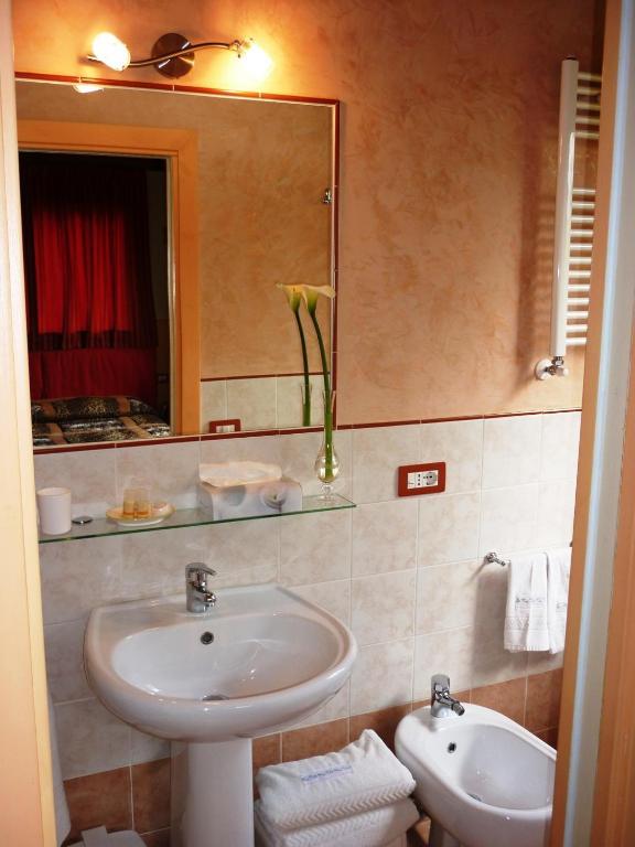 Incisa in Val d'Arno B&B Casale Ginette חדר תמונה